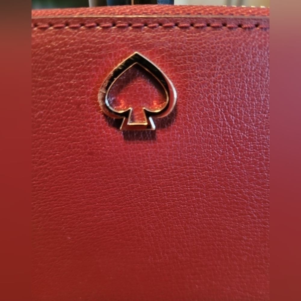 Kate Spade burgundy leather wallet - Picture 10 of 11